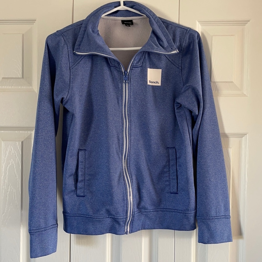 Bench jacket size M ๐ฅฐ๐ฅฐ